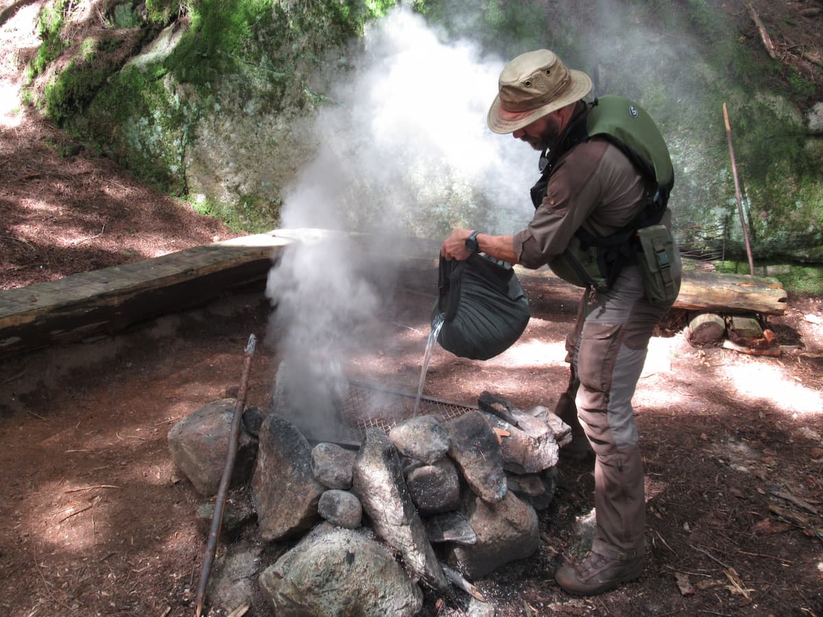 12-liter Savotta Water Bag extinguishing camp fire