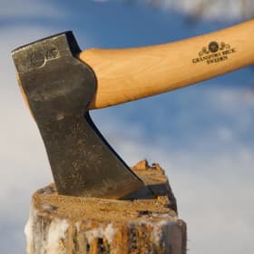 Outdoor Axes, Knives and Saws